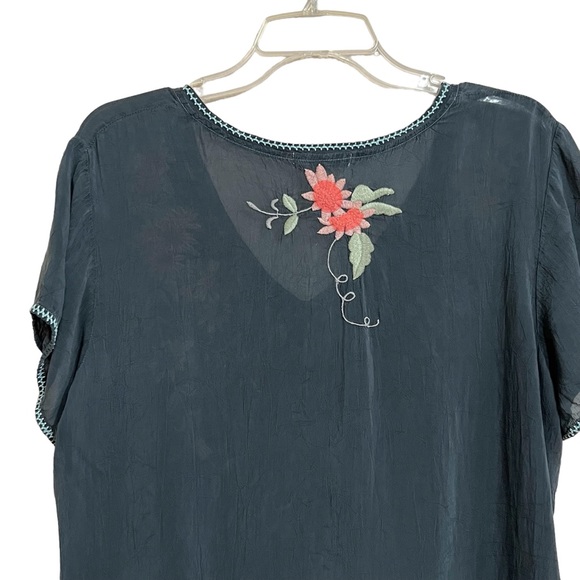 Johnny Was Boho Embroidered Cupra Rayon Top L Womens Teal Flowers Short Sleeves - Picture 4 of 6